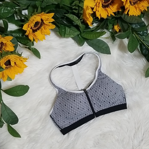 Knockout By Victoria's Secret Front Close Bra - Picture 1 of 5